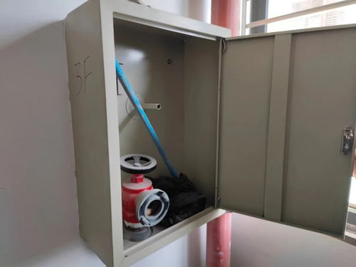 責令整改！揭陽榕城某小區違規搭建塑鋼制品被曝光